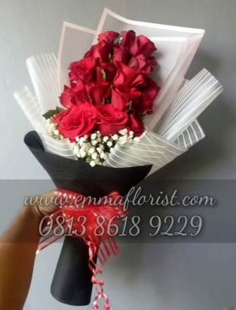 Buket Bunga Mawar Merah Asli BB3001